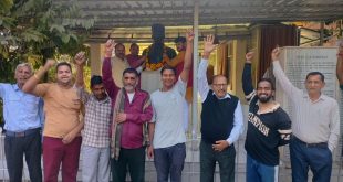 वीर सावरकर को हिन्दू महासभा को भावभीनी श्रद्धांजलि : अखंड हिन्दू राष्ट्र की स्थापना का लिया संकल्प